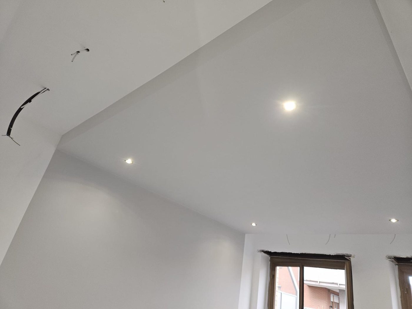 Controsoffitto con faretti in cartongesso